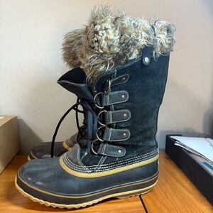 Sorel Joan of Arctic Waterproof Snow Boot Lace Up Fur Trim Grey Black Winter 9